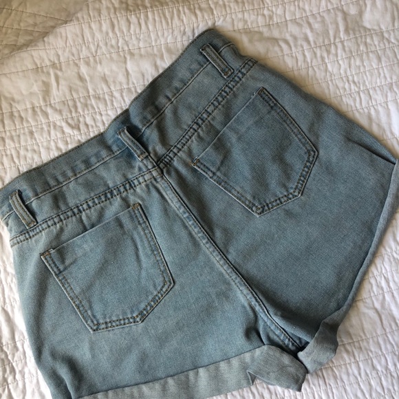 High waisted denim short - Picture 2 of 2